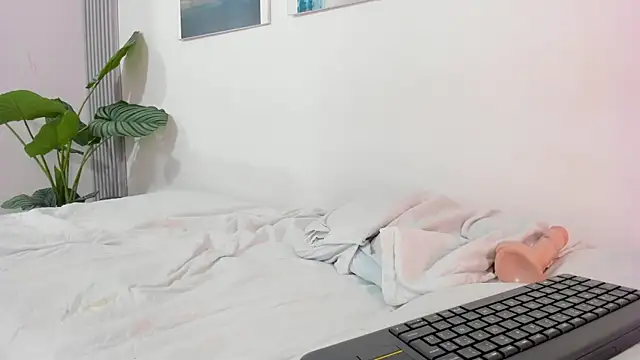 Snapshot of Sofia__rivera chatting on 03/13/25, 09:05 Sofia rivera online show from 03/13/25, 09:05