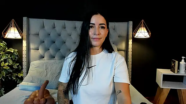 Snapshot of Sofia__rivera chatting on 11/12/25, 08:08 Sofia rivera online show from 11/12/25, 08:08