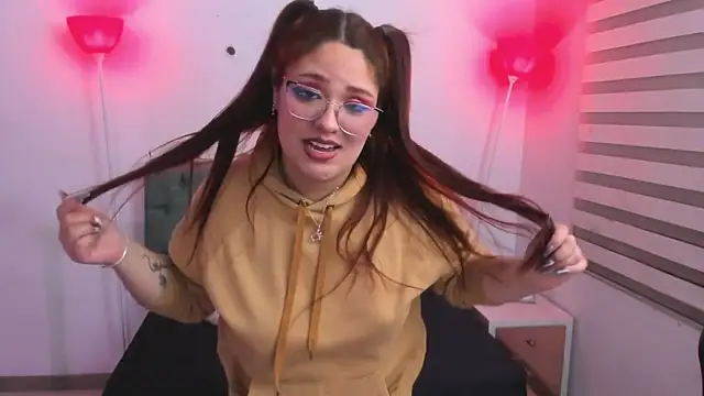 Camiila Osorio online show from 02/09/25, 03:53