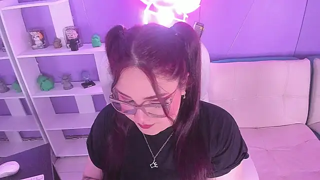 Camiila Osorio online show from 09/26/25, 07:51