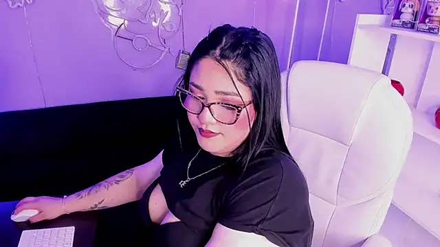 Camiila Osorio online show from 03/05/26, 07:43