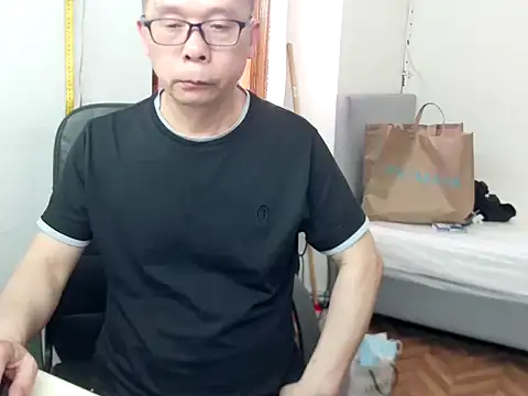 zwc147369 online show from 05/23/26, 12:42
