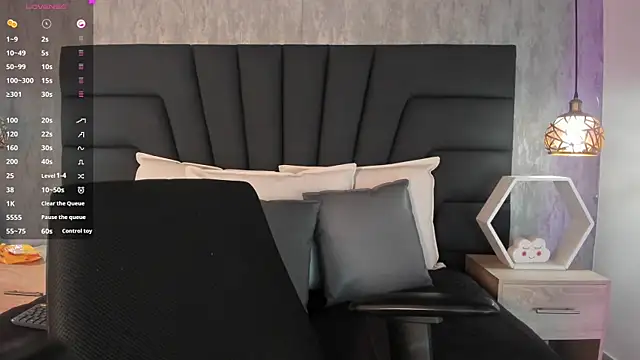 SARA STONE17 online show from 01/08/25, 02:35