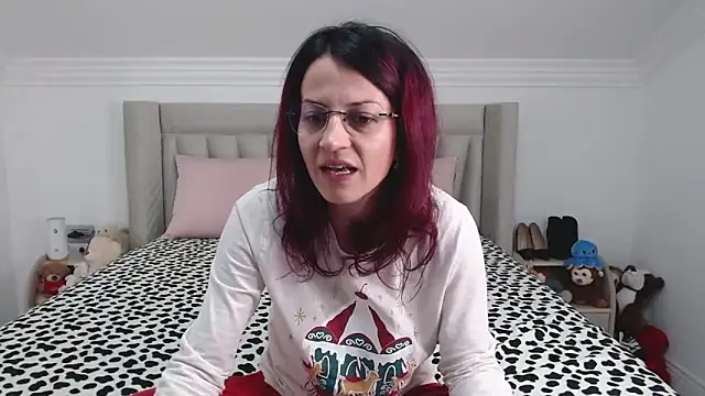 CatWoman0001 online show from 12/17/25, 10:54