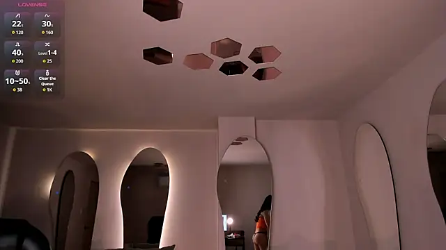 ValeriaVelvet online show from 04/02/26, 12:03