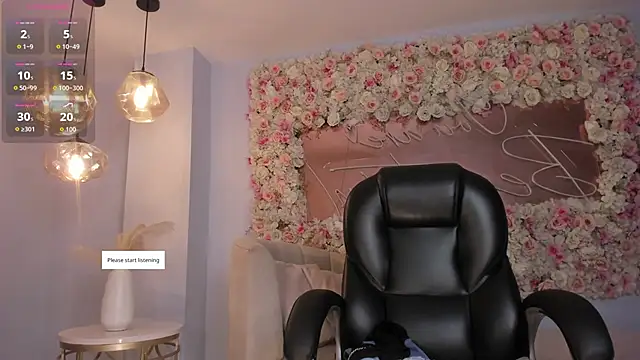ValeriaVelvet online show from 05/18/26, 12:00
