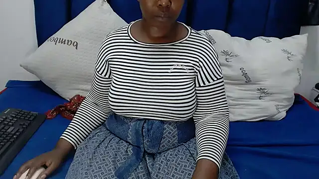 Thickchocolatex2 online show from 03/22/26, 02:15