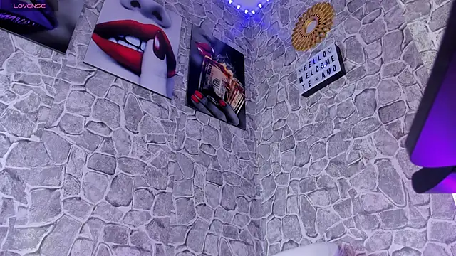 Karla-Ebony online show from 04/11/26, 10:58