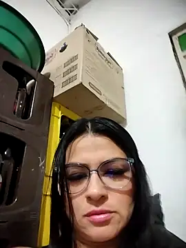 Linda Lars online show from 11/23/25, 04:23