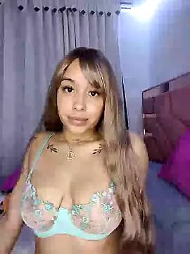 Snapshot of MarieLeon chatting on 01/24/25, 02:18 MarieLeon online show from 01/24/25, 02:18