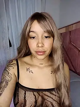 Snapshot of MarieLeon chatting on 03/07/25, 11:49 MarieLeon online show from 03/07/25, 11:49