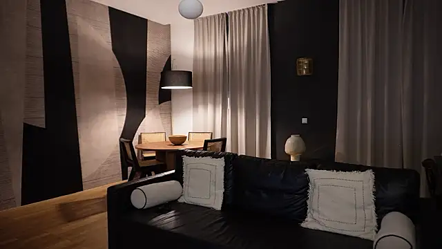 Nik Sharp online show from 03/08/26, 07:50