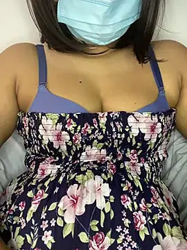 Shadow Girl007 online show from 02/05/25, 05:20