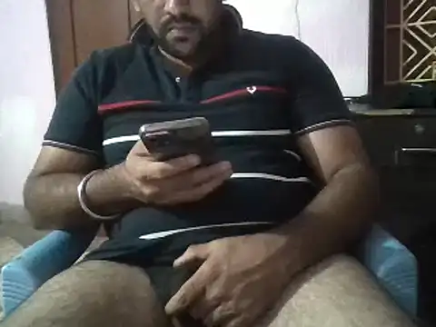 boyplay1000 online show from 12/04/24, 04:38