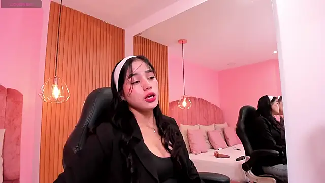 ariel jonees online show from 02/04/25, 04:50