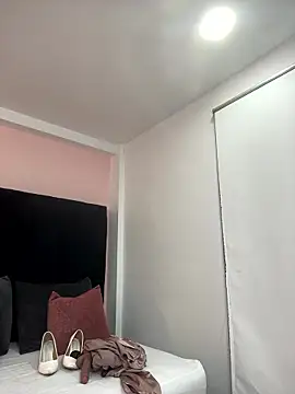 ariel jonees online show from 01/13/26, 08:36