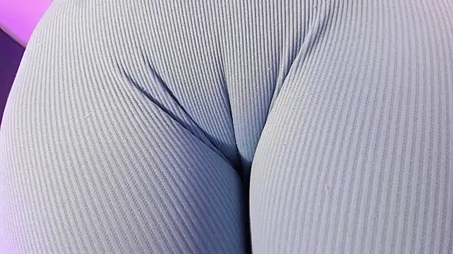 cloehonney online show from 03/11/25, 12:11