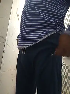 Shubuu  x online show from 02/18/26, 10:55