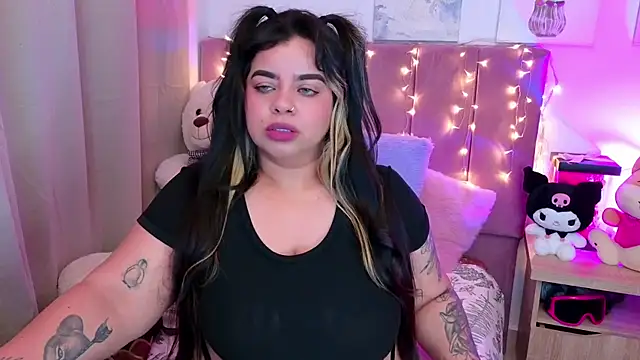 MiahJoness online show from 11/14/25, 10:40