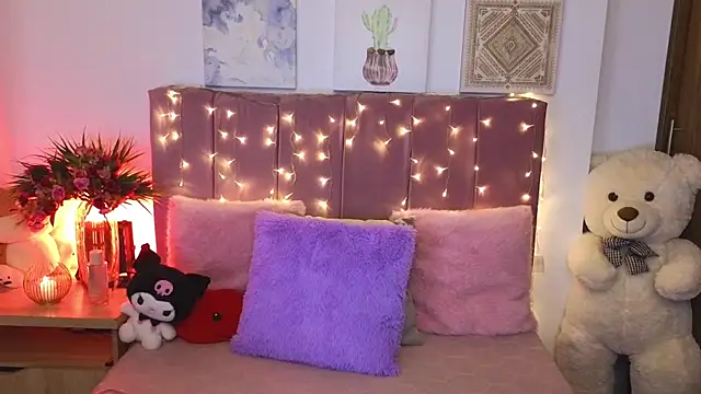 MiahJoness online show from 04/16/26, 11:51