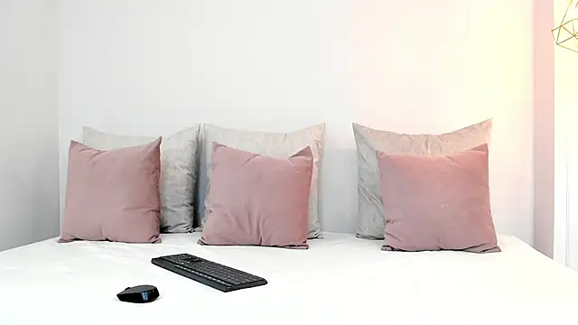 anny tayloor online show from 01/15/25, 04:54