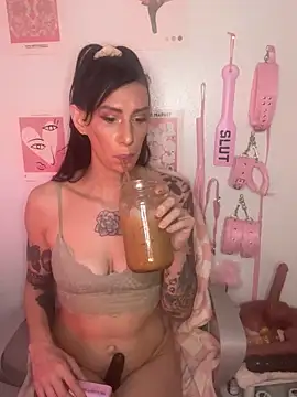 Snapshot of averietheangel chatting on 10/08/25, 03:09 averietheangel online show from 10/08/25, 03:09