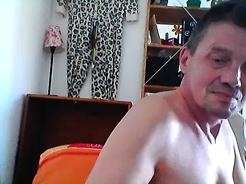 Snapshot of Bigpenis6y chatting on 05/26/26, 12:12 Bigpenis6y online show from 05/26/26, 12:12