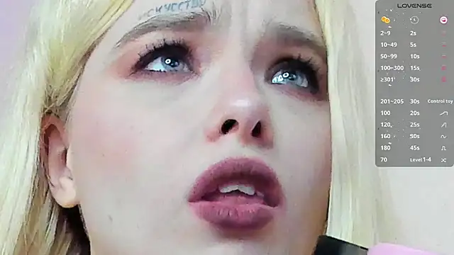 MisssLola online show from 01/31/25, 04:06