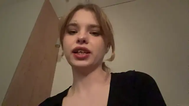 MisssLola online show from 04/09/26, 05:07