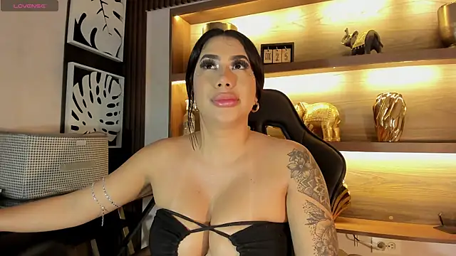 Snapshot of kiim_taaylor chatting on 01/27/25, 07:03 kiim taaylor online show from 01/27/25, 07:03