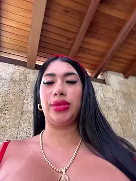 Snapshot of kiim_taaylor chatting on 03/01/25, 02:44 kiim taaylor online show from 03/01/25, 02:44