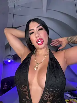 Snapshot of kiim_taaylor chatting on 03/04/25, 10:49 kiim taaylor online show from 03/04/25, 10:49