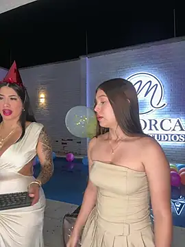 Snapshot of kiim_taaylor chatting on 03/16/25, 08:54 kiim taaylor online show from 03/16/25, 08:54