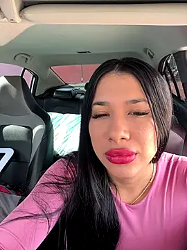 Snapshot of kiim_taaylor chatting on 09/25/25, 12:42 kiim taaylor online show from 09/25/25, 12:42