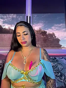 Snapshot of kiim_taaylor chatting on 10/24/25, 01:07 kiim taaylor online show from 10/24/25, 01:07