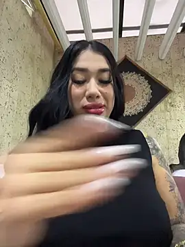 Snapshot of kiim_taaylor chatting on 11/14/25, 10:36 kiim taaylor online show from 11/14/25, 10:36