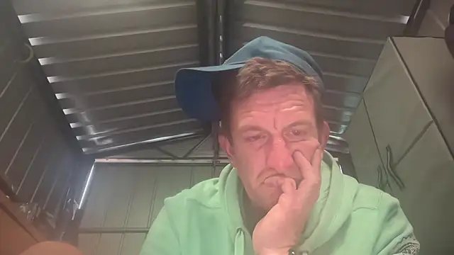 Snapshot of nakud4u chatting on 12/27/24, 12:29 nakud4u online show from 12/27/24, 12:29