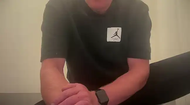 Snapshot of nakud4u chatting on 12/27/24, 10:34 nakud4u online show from 12/27/24, 10:34