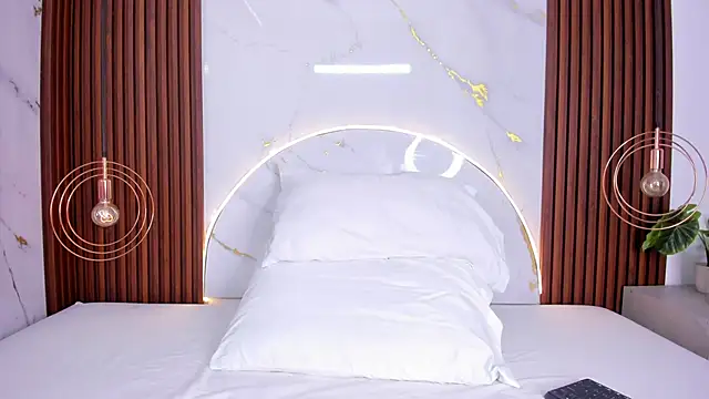 miamiller69 online show from 10/04/25, 04:54