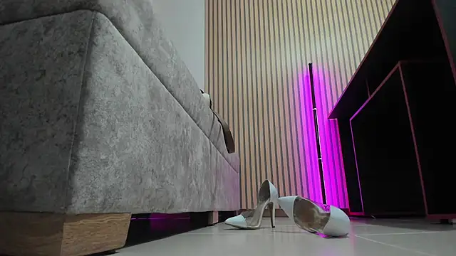 Snapshot of Sali_g chatting on 02/13/25, 12:24 Sali g online show from 02/13/25, 12:24