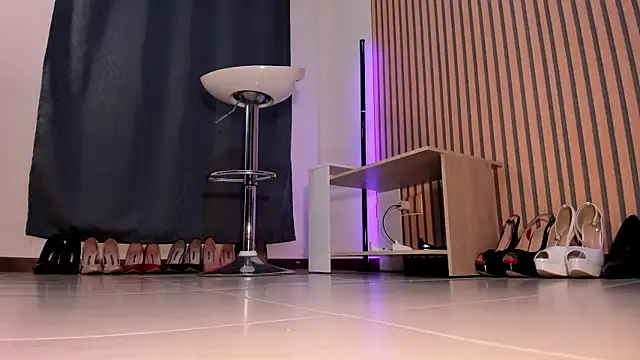 Snapshot of Sali_g chatting on 03/14/25, 11:01 Sali g online show from 03/14/25, 11:01