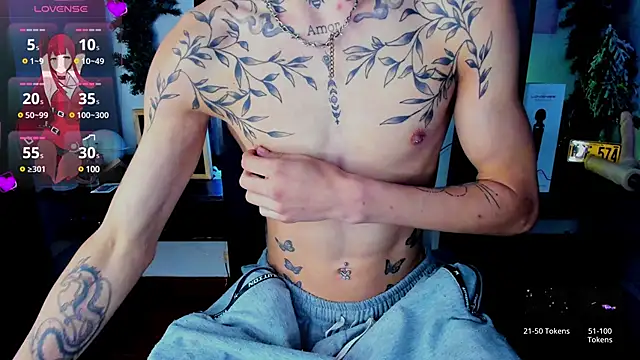 Snapshot of juniior_2311_ chatting on 03/05/25, 03:40 juniior 2311 online show from 03/05/25, 03:40