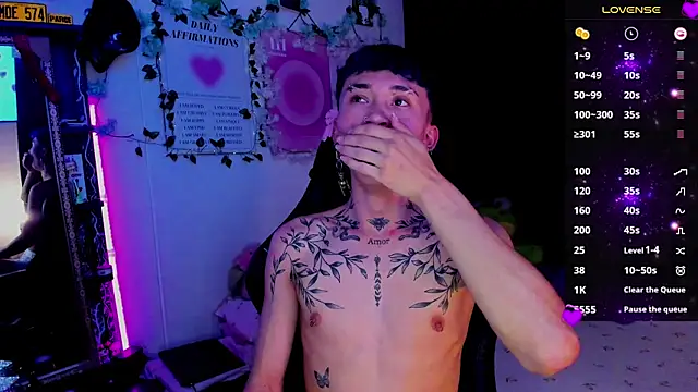 Snapshot of juniior_2311_ chatting on 09/10/25, 04:12 juniior 2311 online show from 09/10/25, 04:12