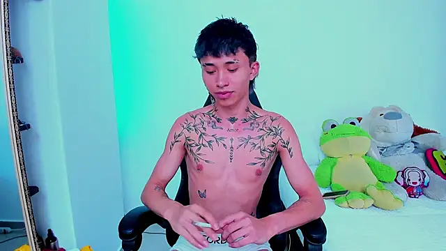 Snapshot of juniior_2311_ chatting on 10/30/25, 07:14 juniior 2311 online show from 10/30/25, 07:14