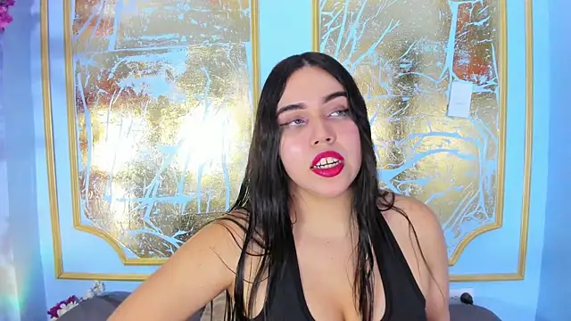 Snapshot of melaniecooperr chatting on 01/19/26, 03:32 melaniecooperr online show from 01/19/26, 03:32