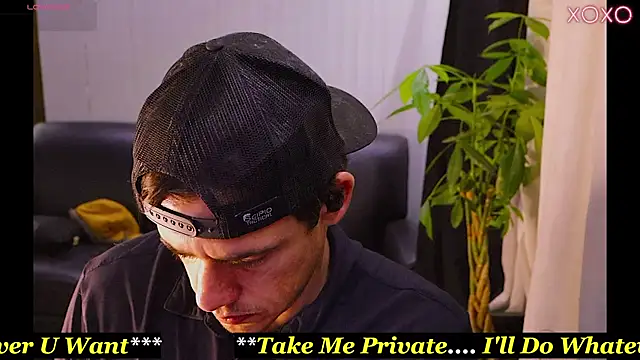 Snapshot of DamienSliick chatting on 10/01/25, 05:13 DamienSliick online show from 10/01/25, 05:13