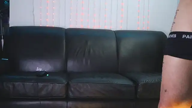 Snapshot of DamienSliick chatting on 02/27/26, 08:53 DamienSliick online show from 02/27/26, 08:53