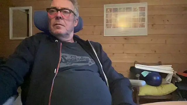 Snapshot of lelohop chatting on 02/05/25, 07:18 lelohop online show from 02/05/25, 07:18