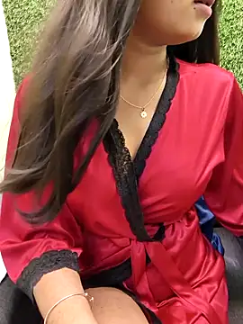 yhona darling online show from 04/01/26, 08:37