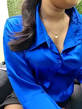 yhona darling online show from 04/03/26, 08:18